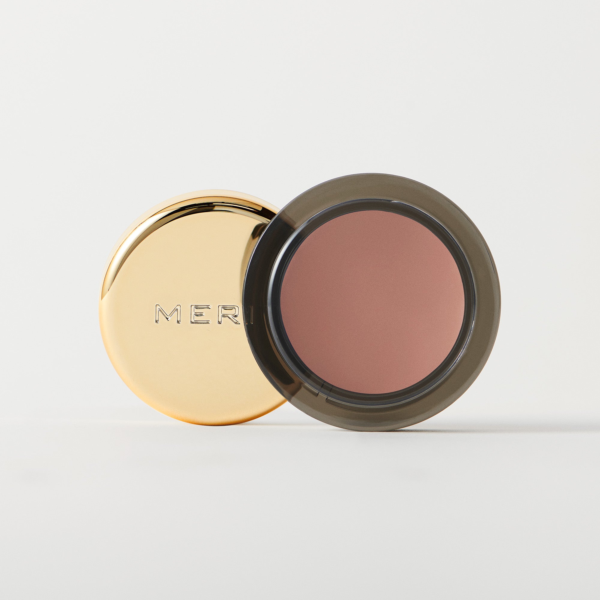 MERIT-SoloShadow-Studio_af61c3a7-cd02-4b8a-bce5-e4988aa75025.jpg